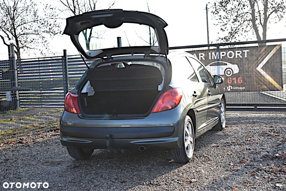 Peugeot 207 1.4 16V Presence - 17
