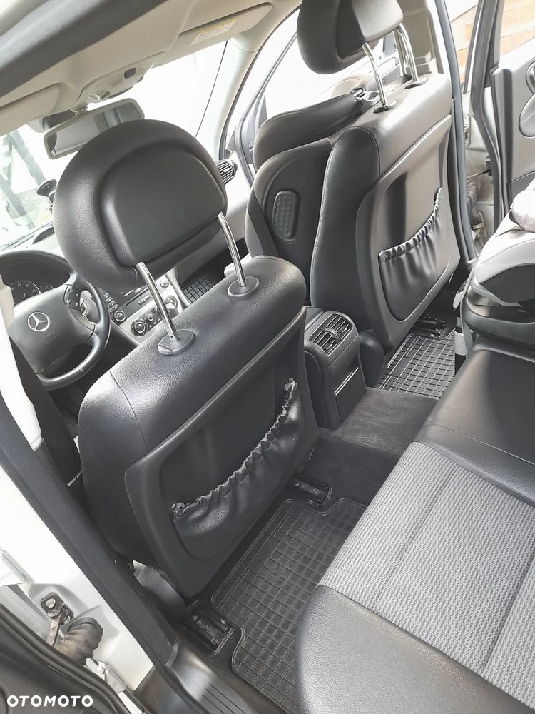 Mercedes-Benz Klasa C - 25