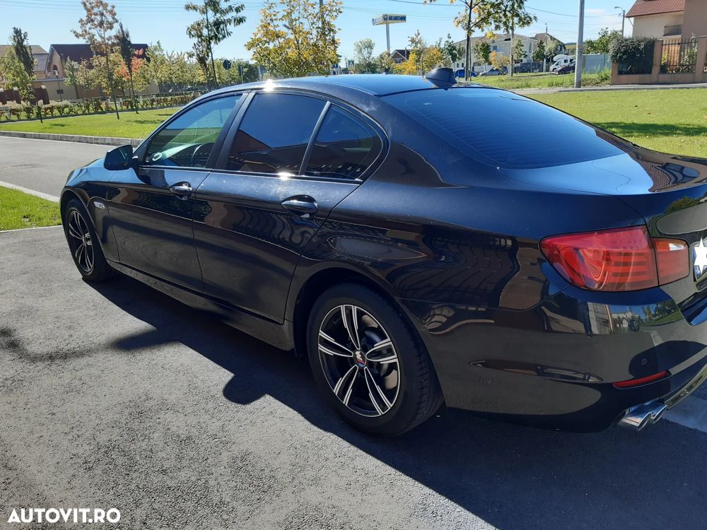 BMW Seria 5 520d - 13
