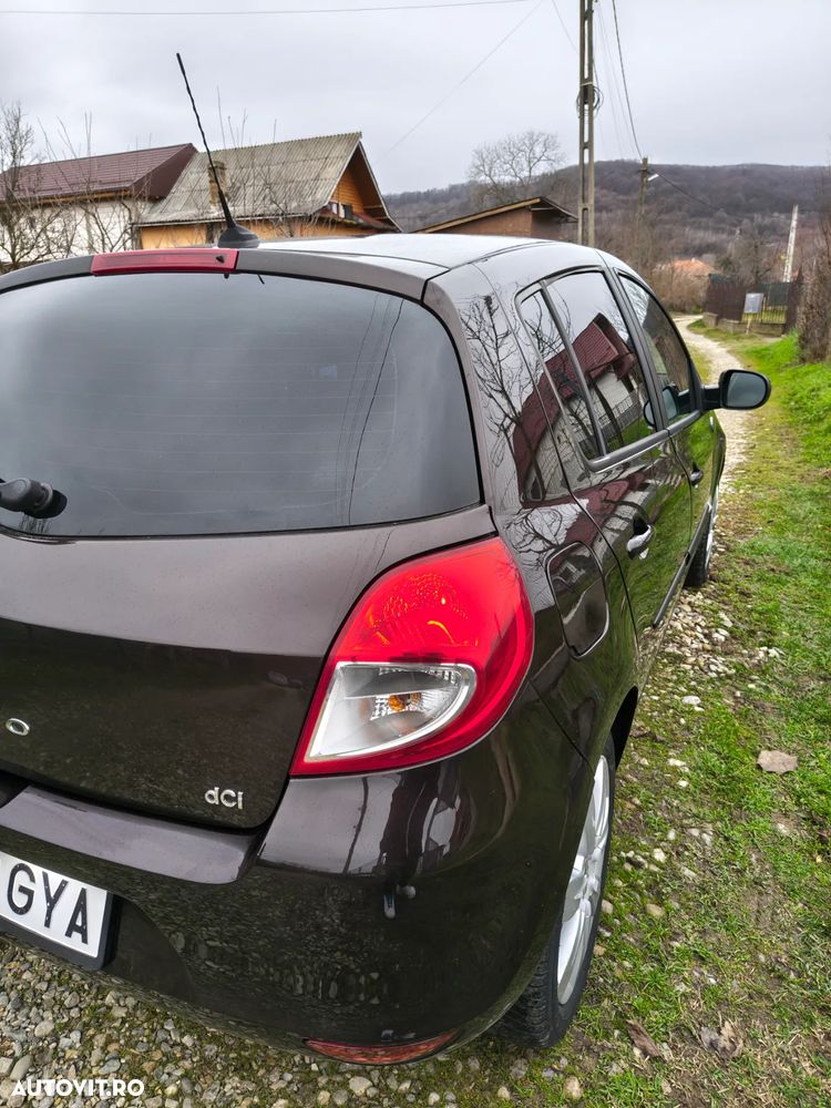 Renault Clio 1.5 dCi 90 FAP Luxe - 4
