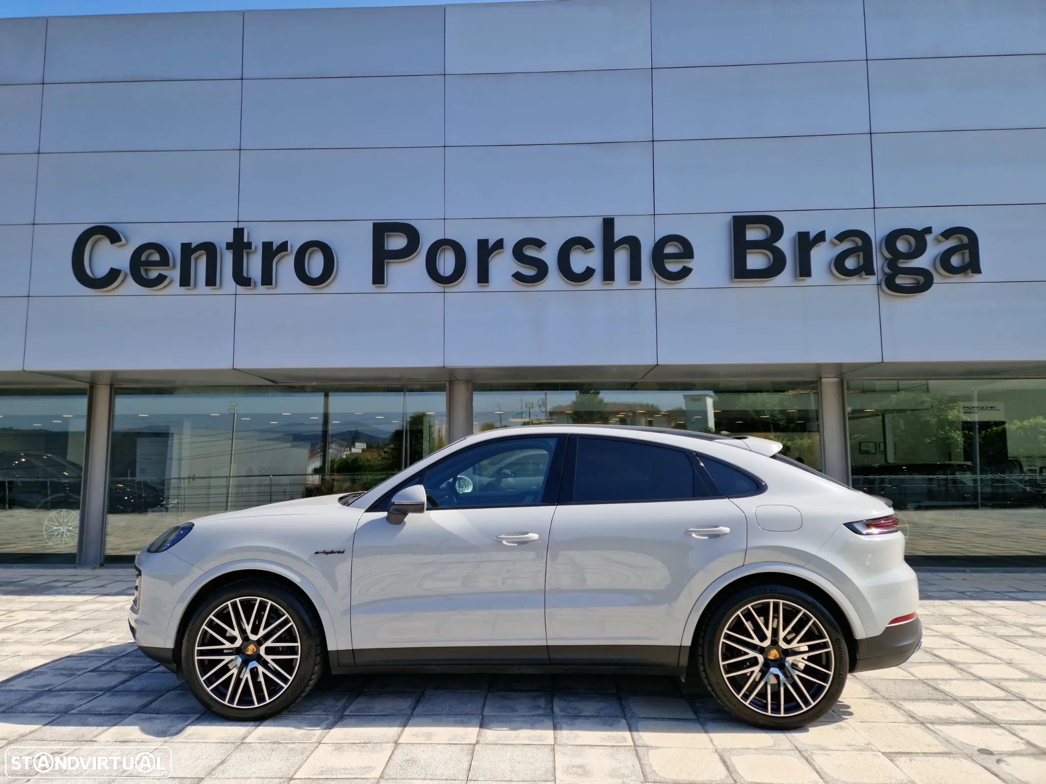 Porsche Cayenne Coupé E-Hybrid - 9