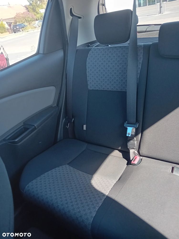 Toyota Yaris - 14