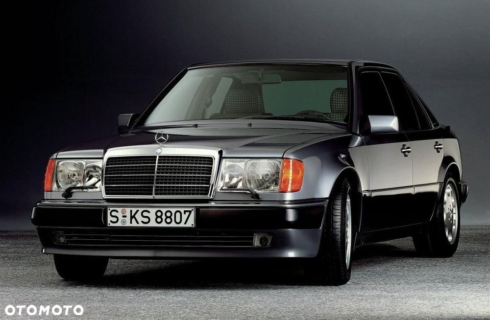 mercedes w124 nowa szyba tylna tył sedan klejona - 4