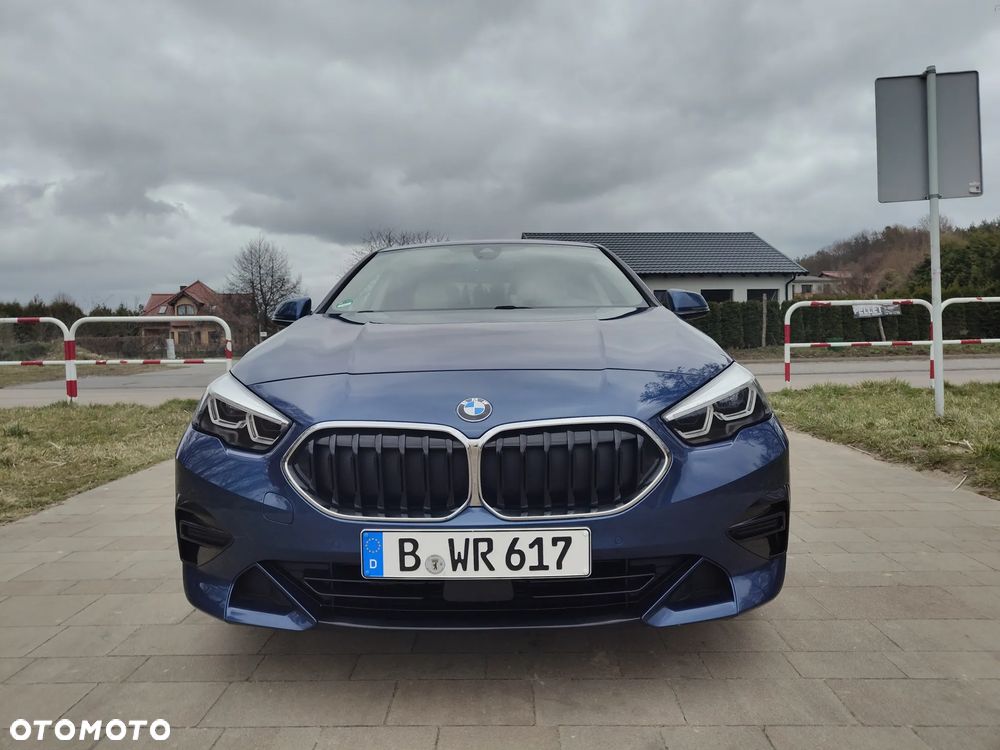 BMW Seria 2 218d Sport-Aut Sport Line - 31