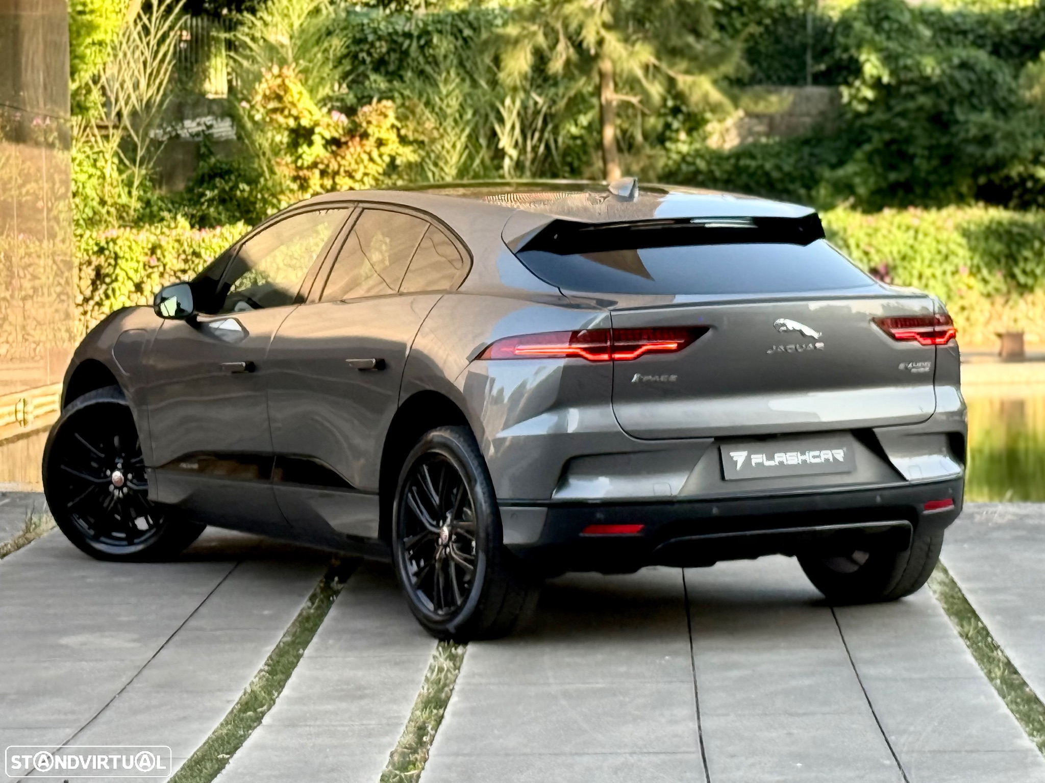 Jaguar I-Pace EV400 AWD S - 28