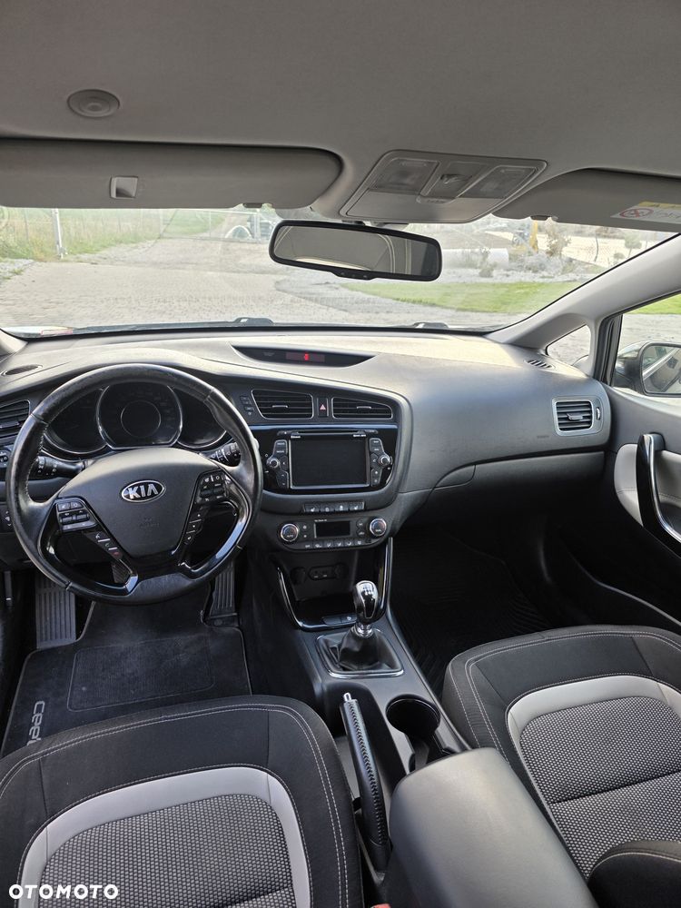 Kia Ceed - 7