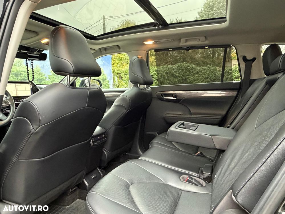 Toyota Highlander 2.5 L Dynamic Force 248CP Luxury Pearly - 6