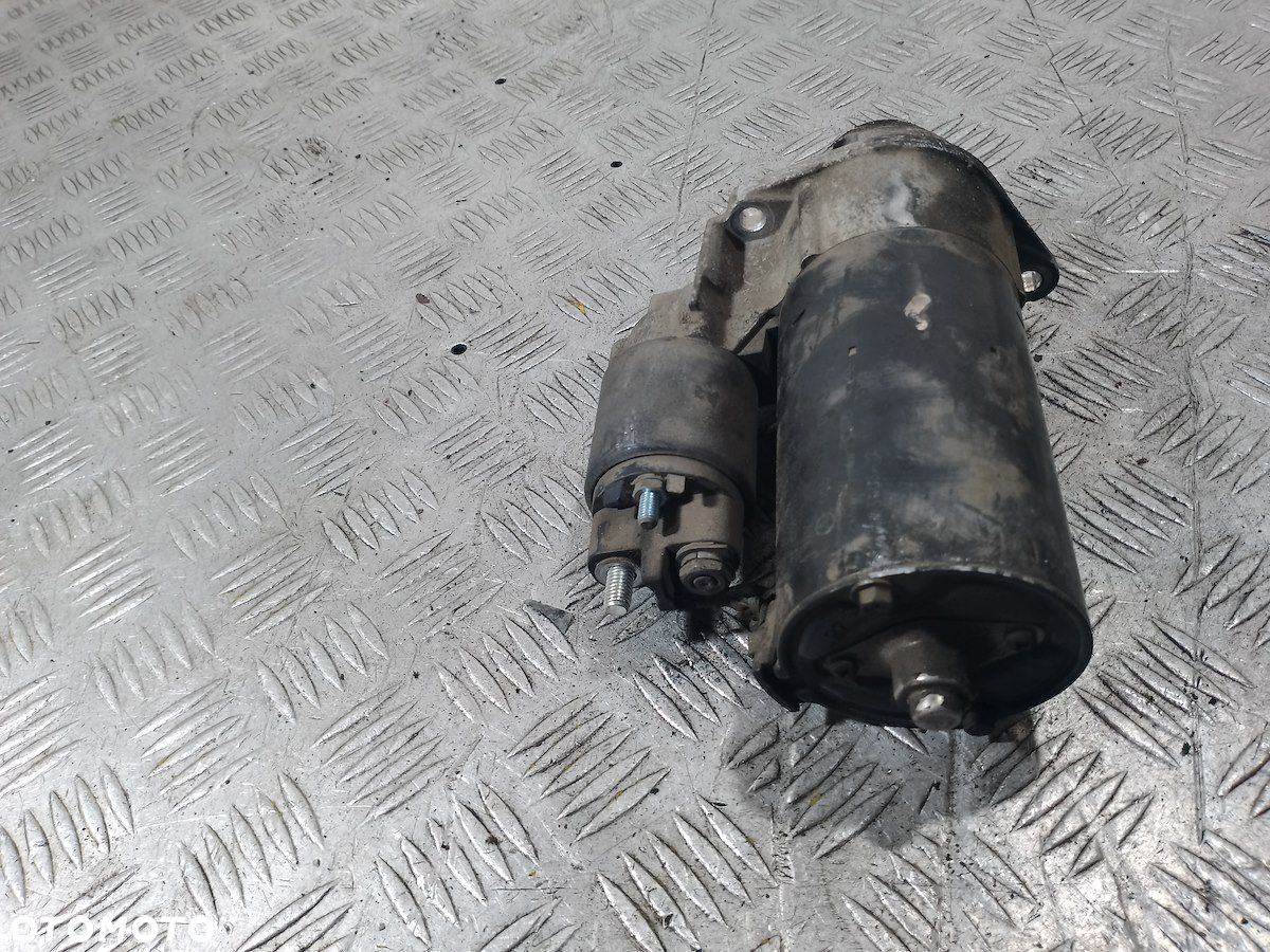 ROZRUSZNIK MERCEDES VANEO 0051511601 0001115008 BOSCH 1.7 CDI - 3