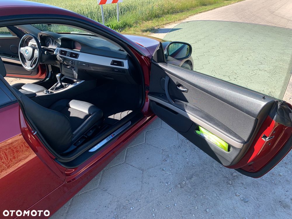 BMW Seria 3 320d - 12