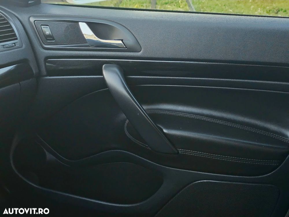 Skoda Octavia Combi 2.0 RS TDI - 17