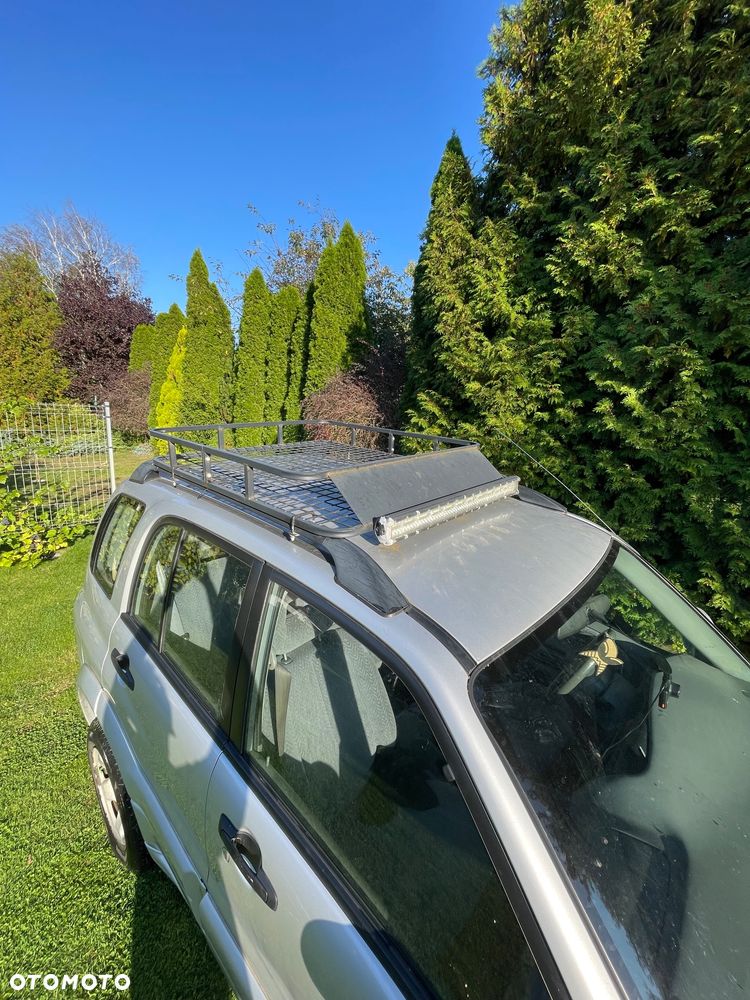 Suzuki Grand Vitara 2.0 - 6