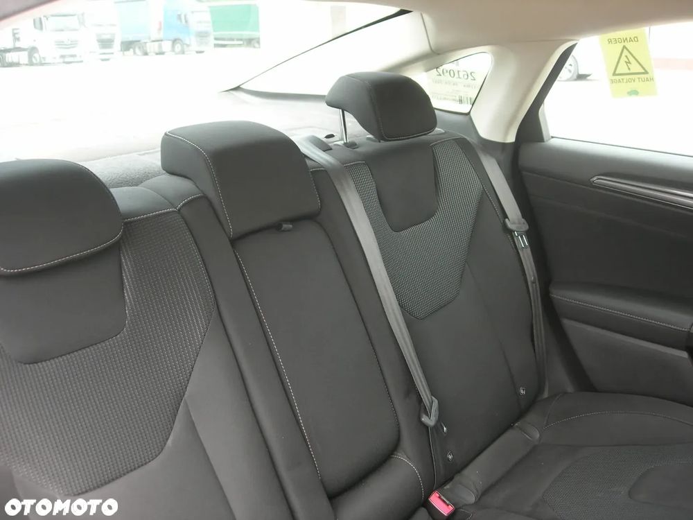 Ford Mondeo 2.0 Hybrid Trend - 21