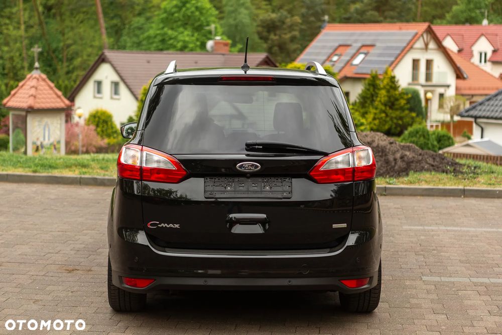 Ford Grand C-MAX - 16