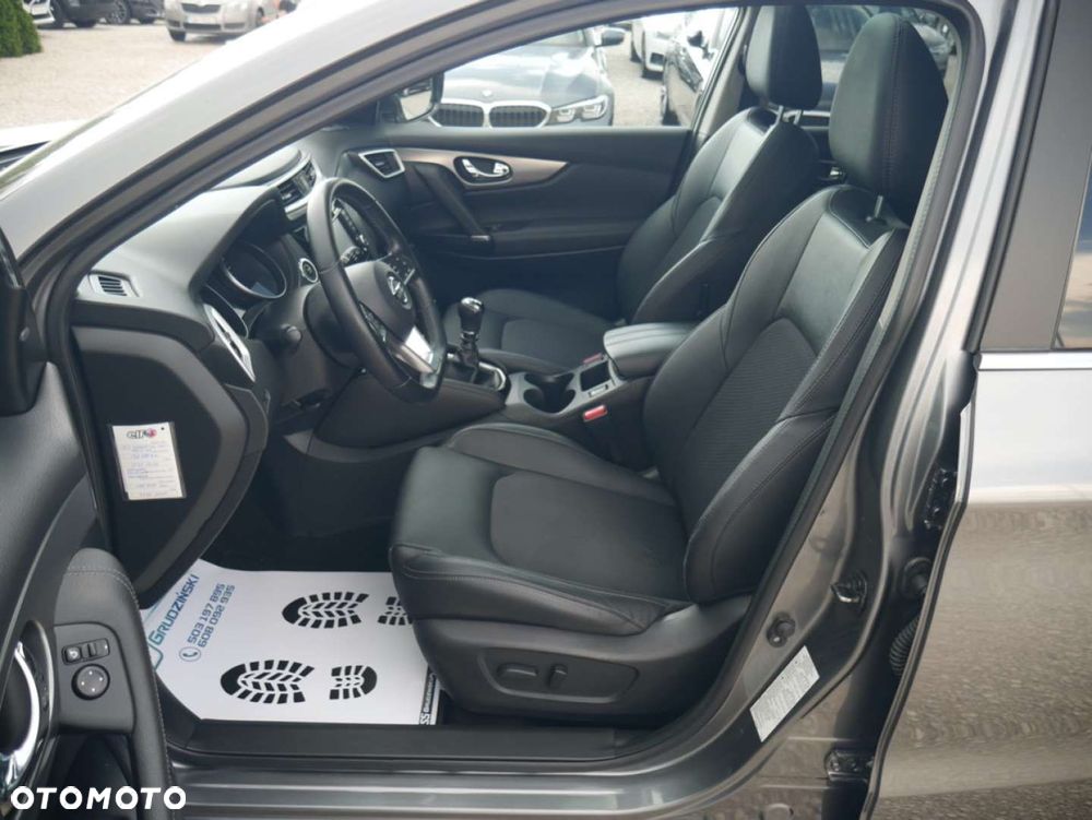 Nissan Qashqai - 12