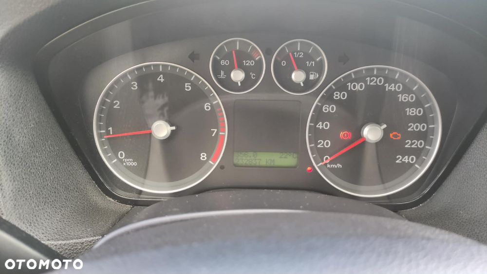 Ford Focus 2.0 Sport - 11