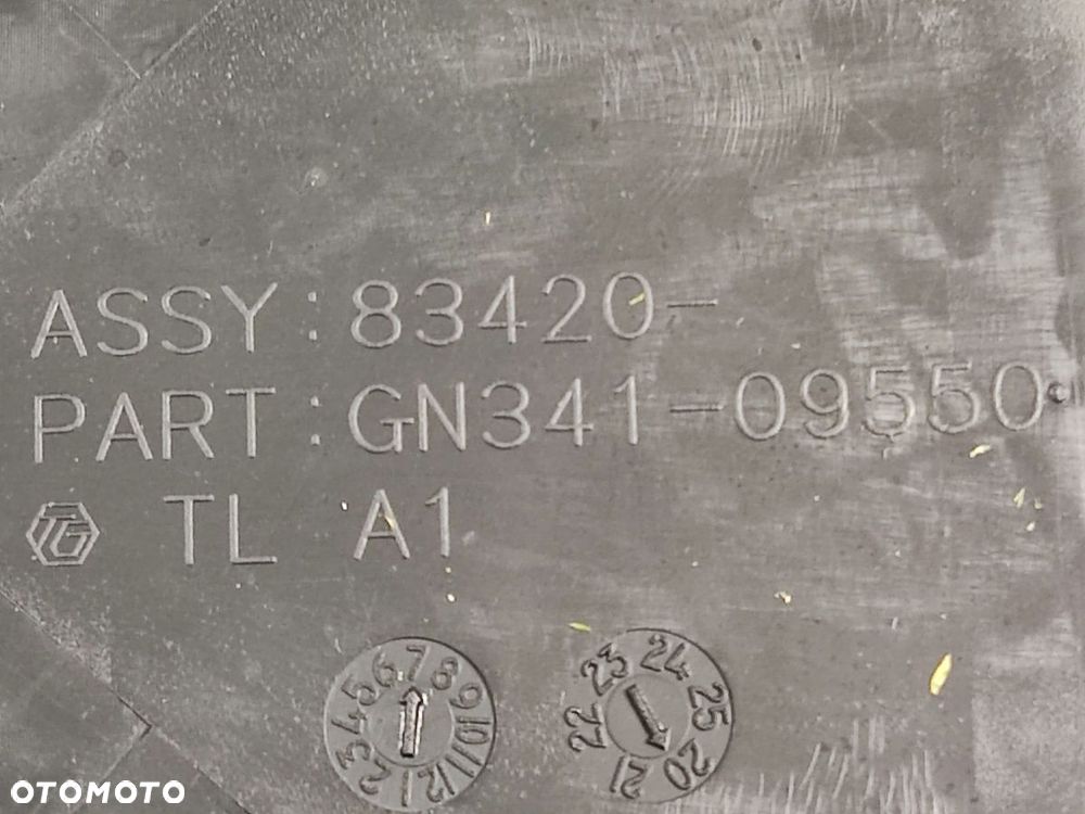 HONDA CR-V od 2019r Podstawka Schowek Na Napoje Dekor - 5