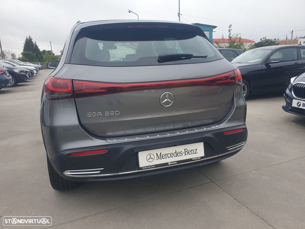 Mercedes-Benz EQA 250 Progressive - 13
