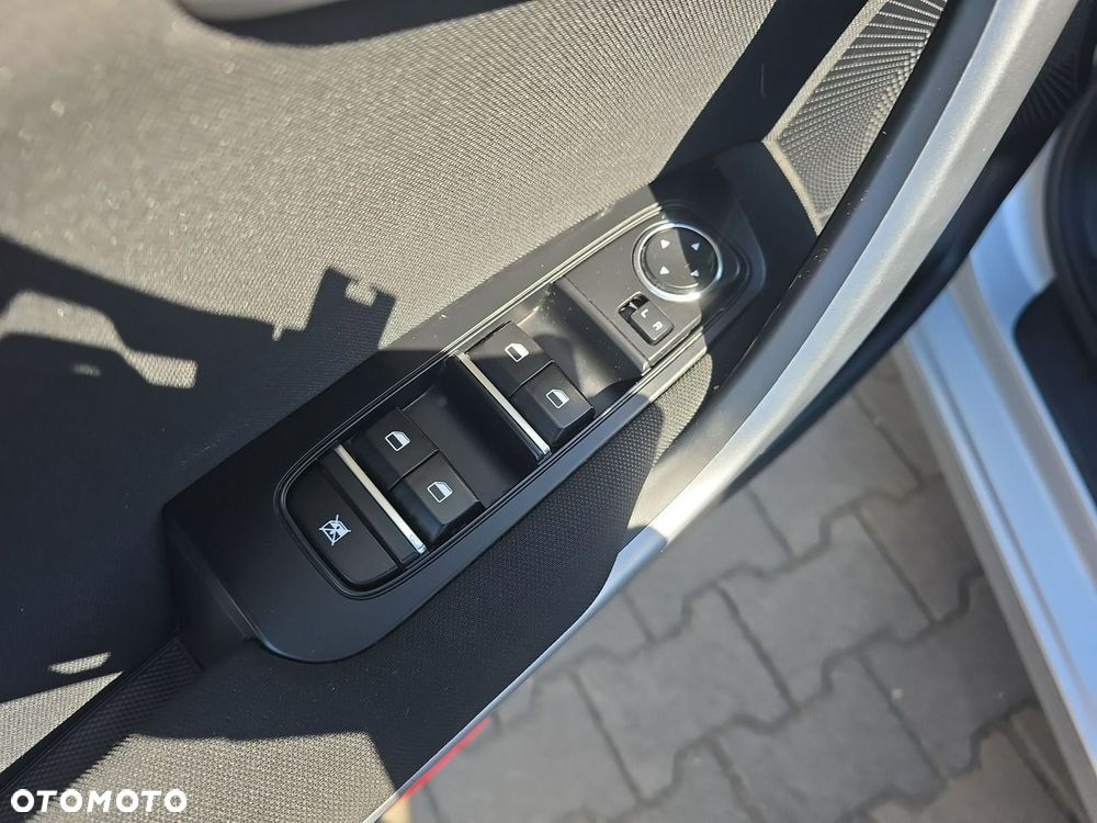 Kia Ceed - 19