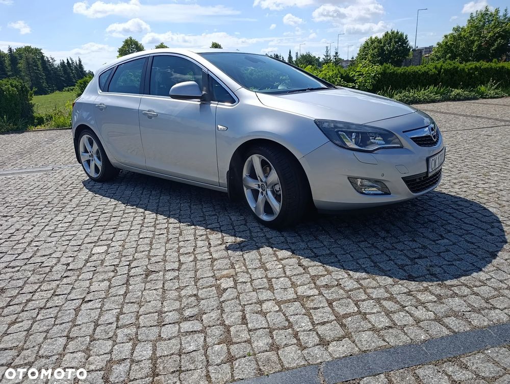 Opel Astra GTC 1.6 Turbo Edition - 7