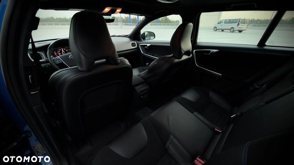 Volvo V60 Polestar - 40