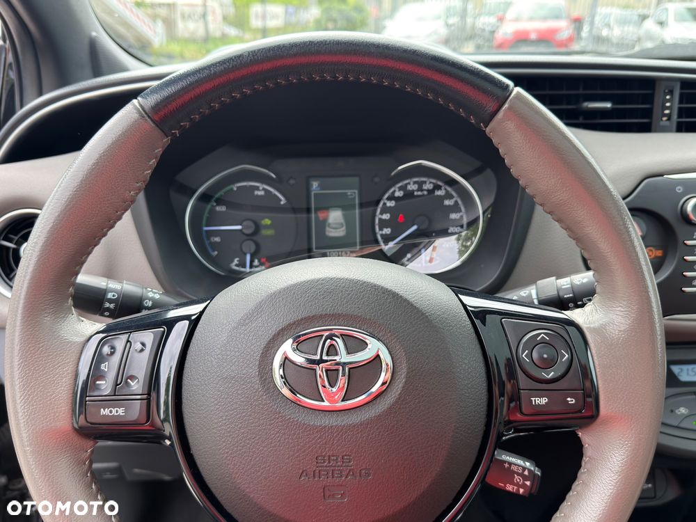 Toyota Yaris 1.5 VVT-i Selection - 27