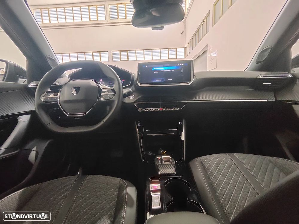 Peugeot e-2008 54 kWh Allure - 10
