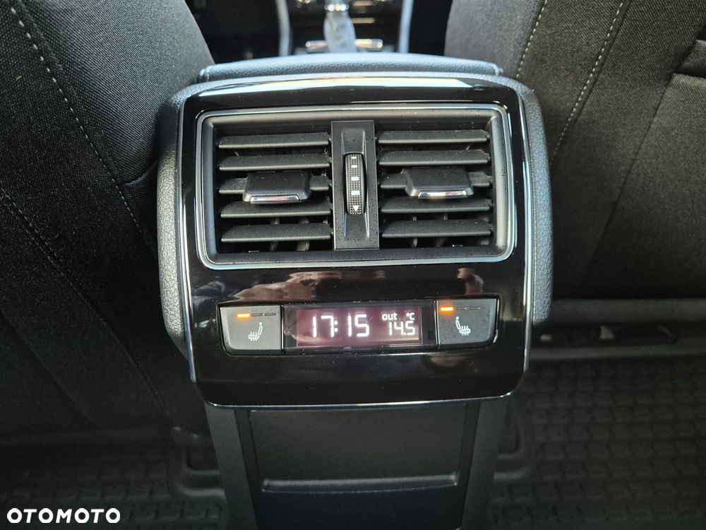 Skoda Superb 1.5 TSI ACT Style DSG - 28