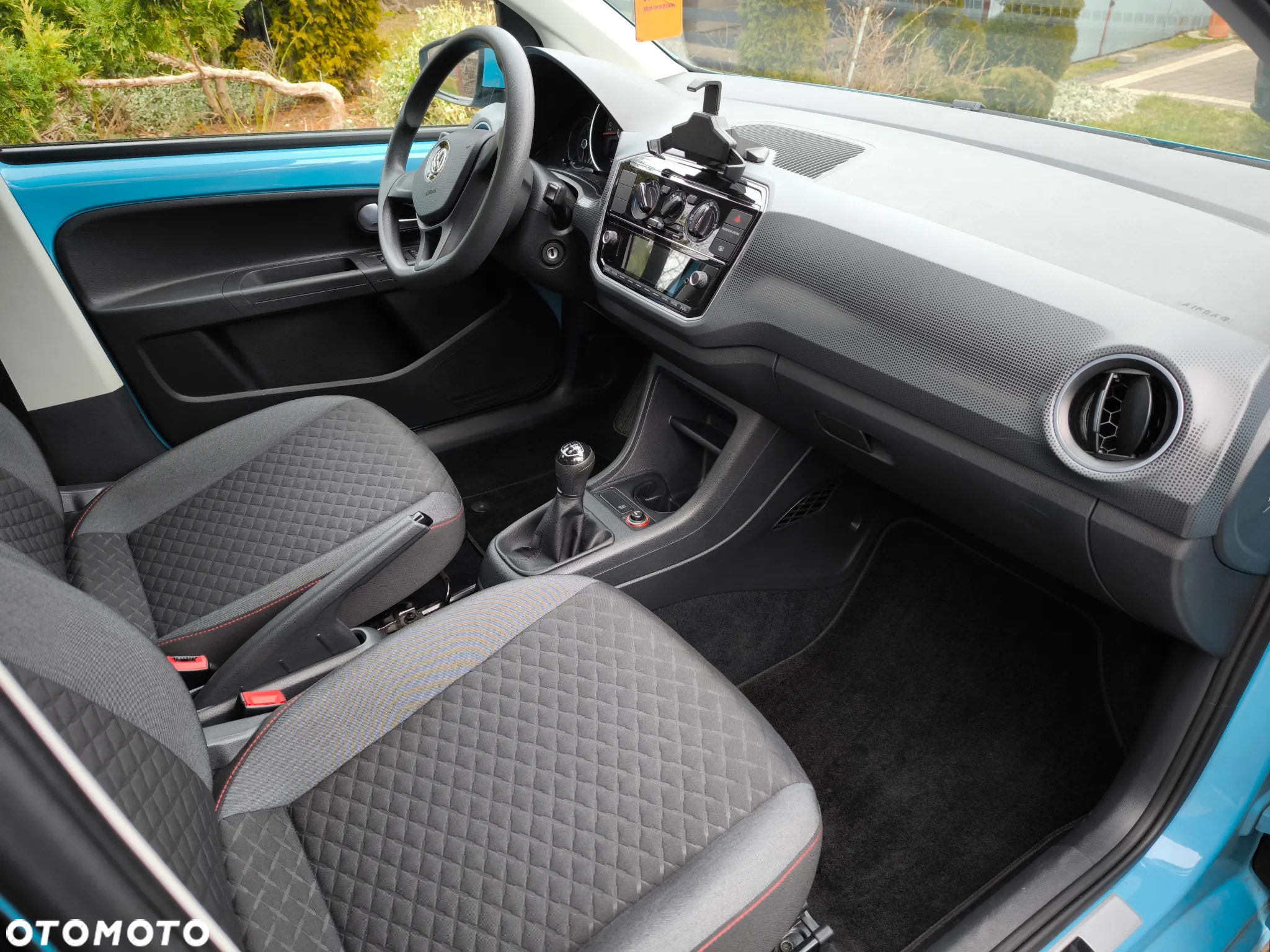 Volkswagen up! - 40