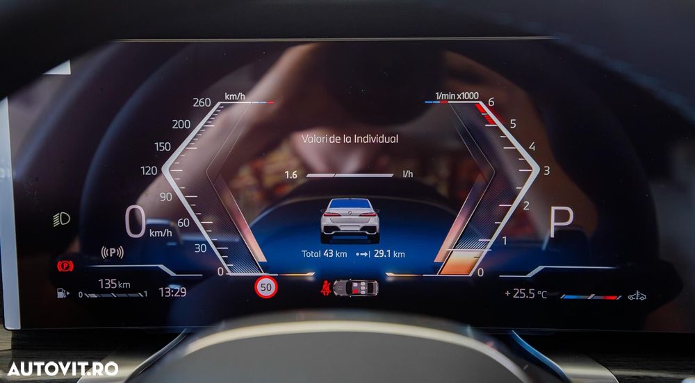BMW Seria 7 740d xDrive MHEV - 24