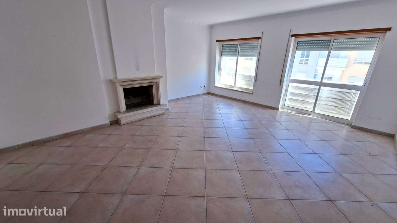Apartamento T2+1 com 209m2 , garagem no Montijo - Grande imagem: 4/18