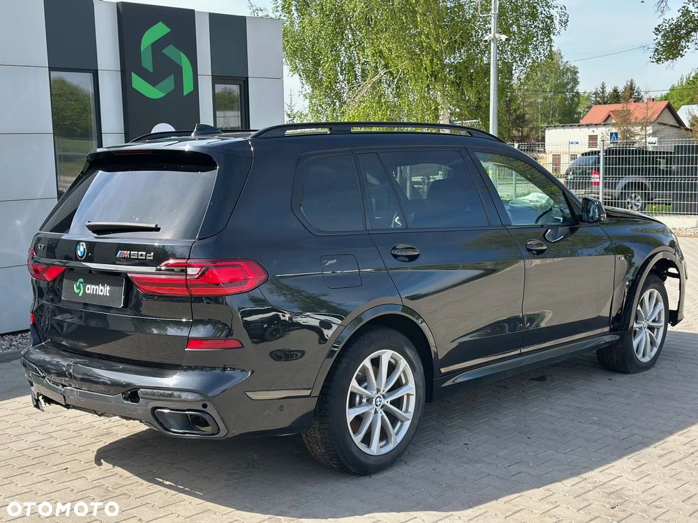 BMW X7 - 7