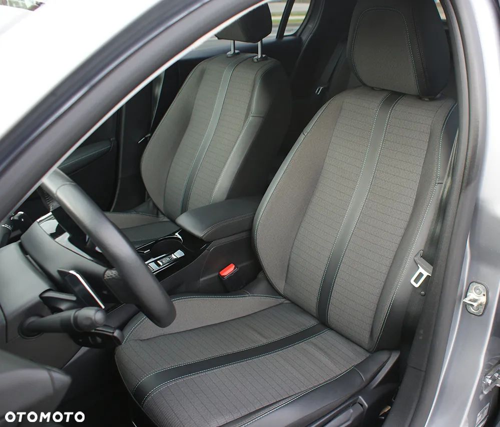 Peugeot 208 1.2 PureTech Allure S&S EAT8 - 15