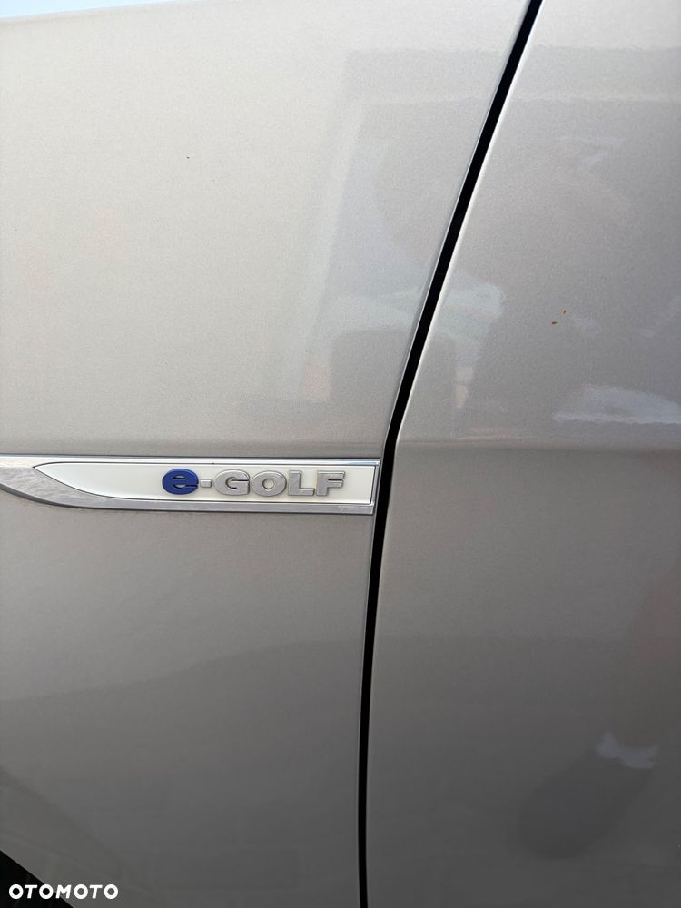 Volkswagen Golf e-Golf - 14