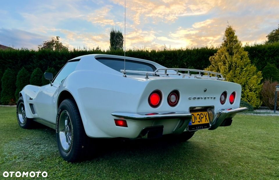 Chevrolet Corvette - 1
