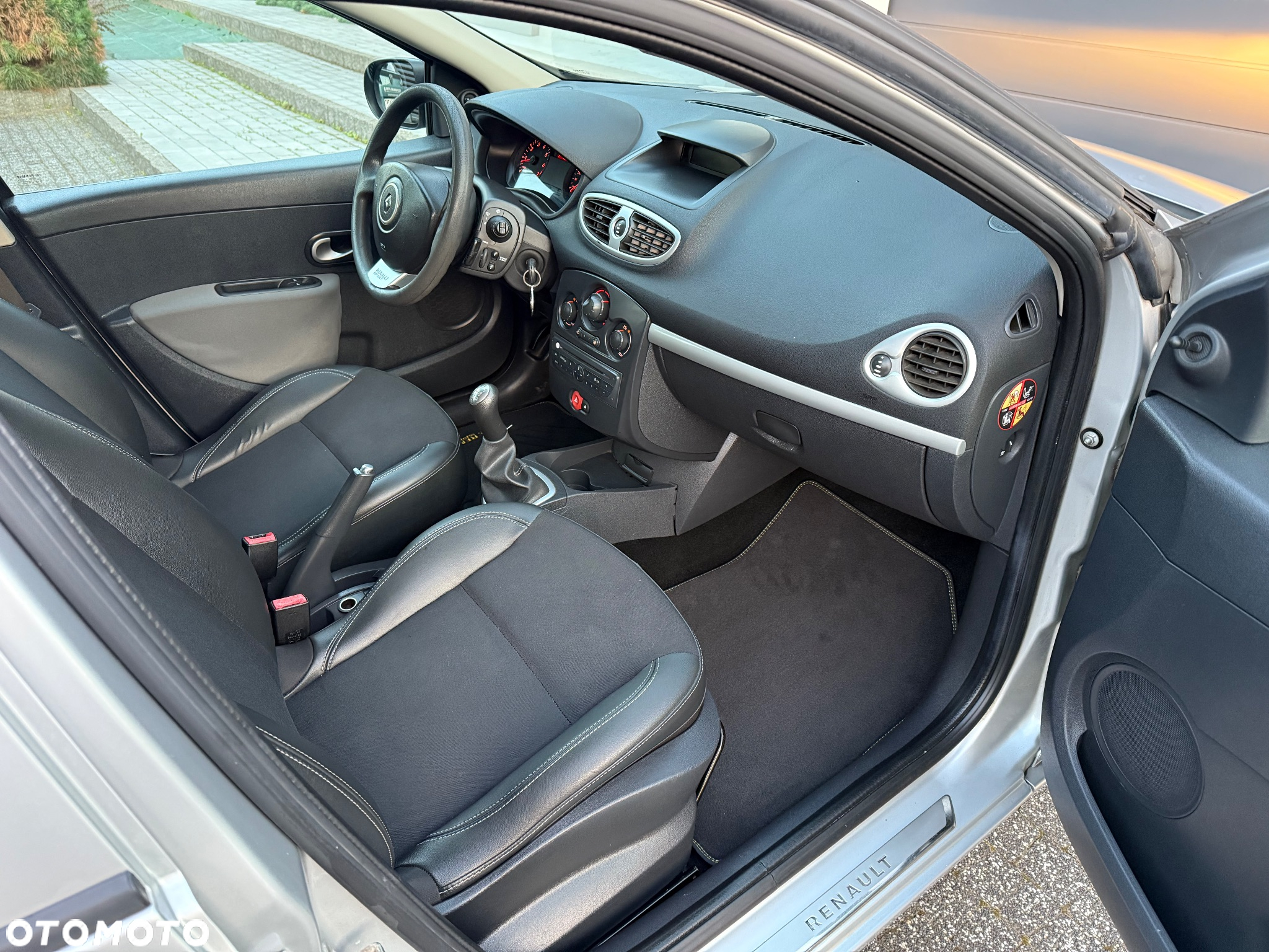 Renault Clio 1.2 16V Alize EU6 - 10