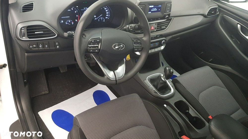 Hyundai i30 - 19