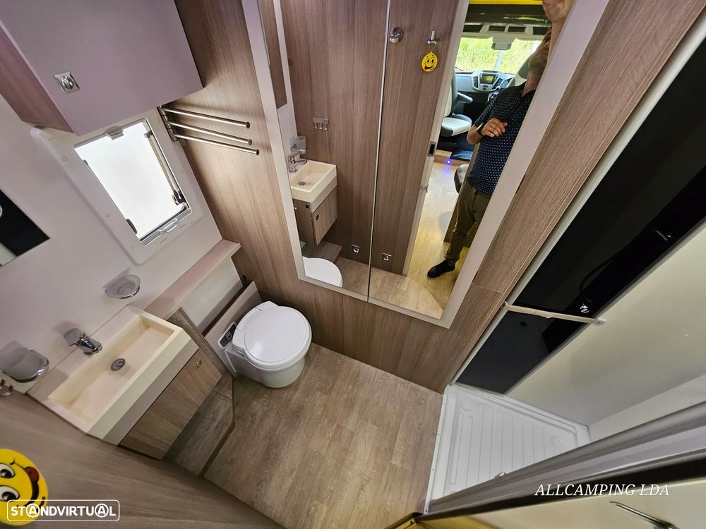 Chausson Flash Salão "Maxi Lounge+Cama de Casal Elétrica - 24