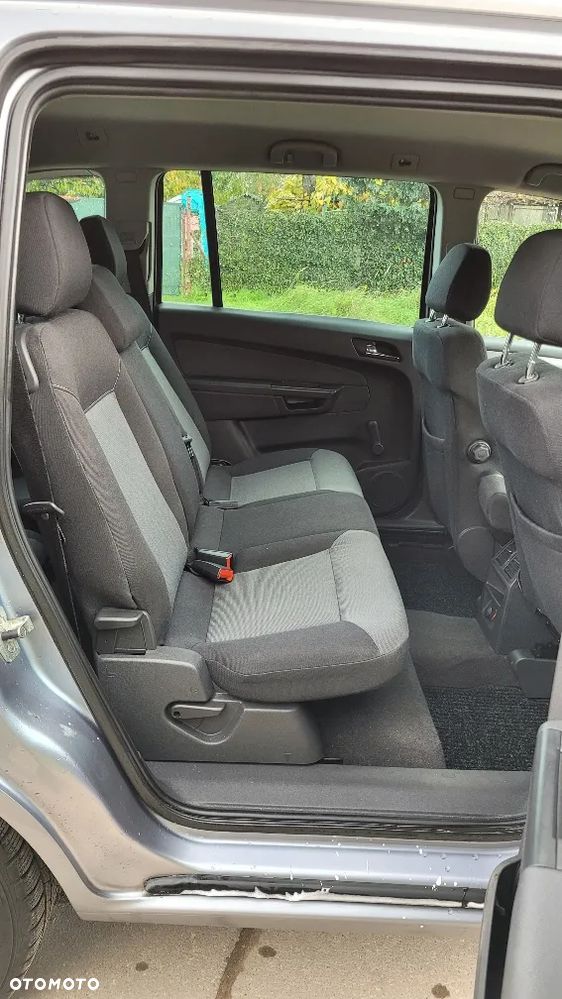 Opel Zafira 1.8 Elegance - 19