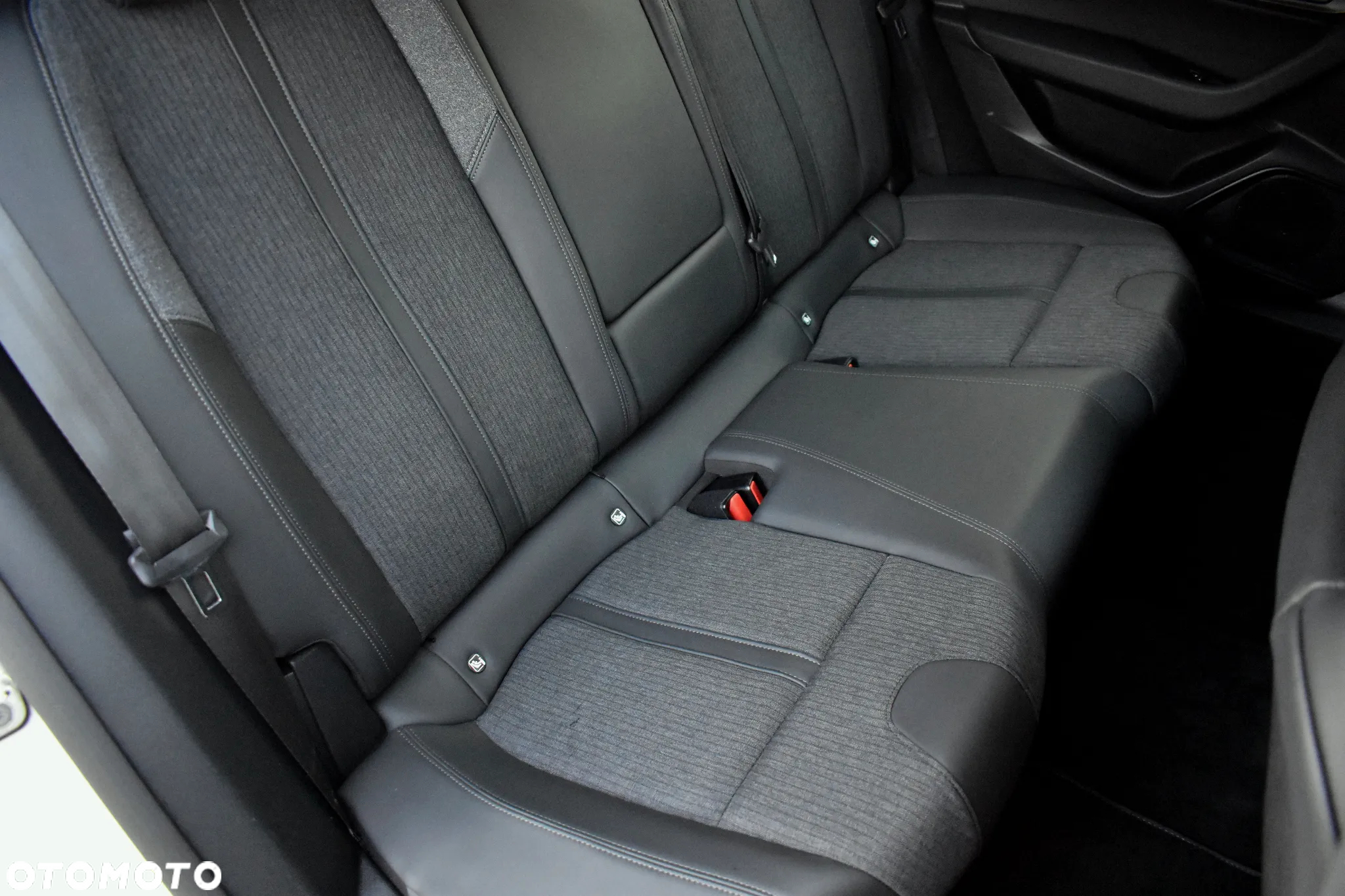 Peugeot 508 1.5 BlueHDi Allure S&S EAT8 - 39