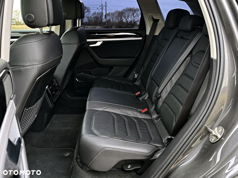 Volkswagen Touareg 3.0 V6 TDI SCR 4Mot Elegance - 16