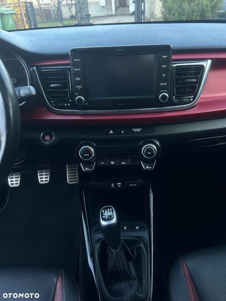 Kia Rio - 24