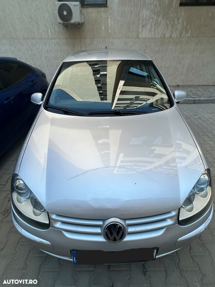 Volkswagen Golf 2.0 TDI DSG Comfortline - 3