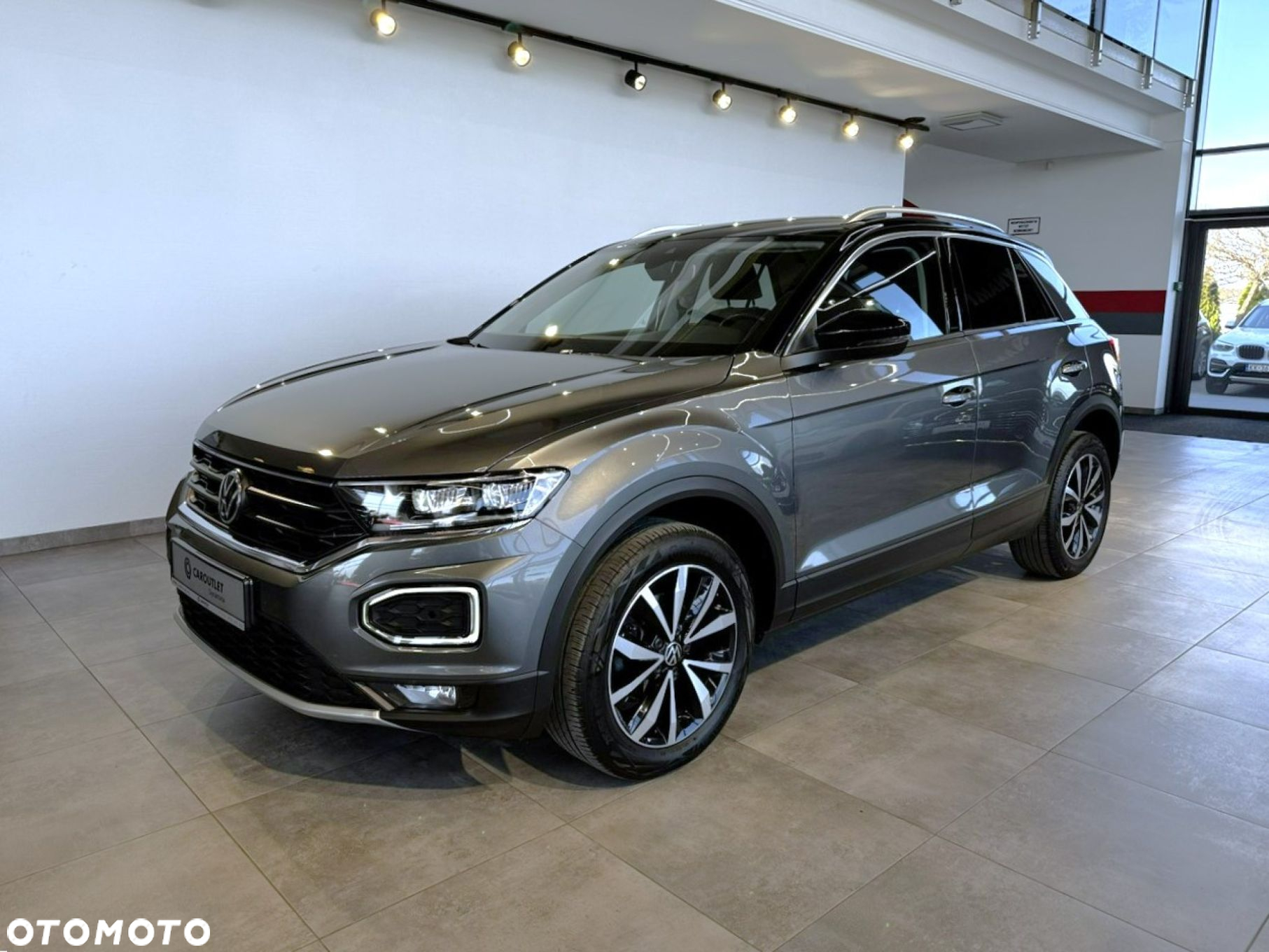 Volkswagen T-Roc - 5