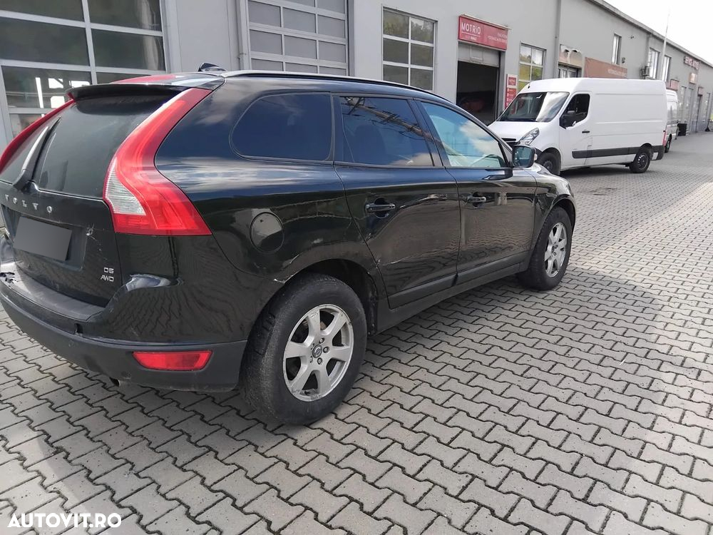 Volvo XC 60 D5 AWD A6 Basic - 2