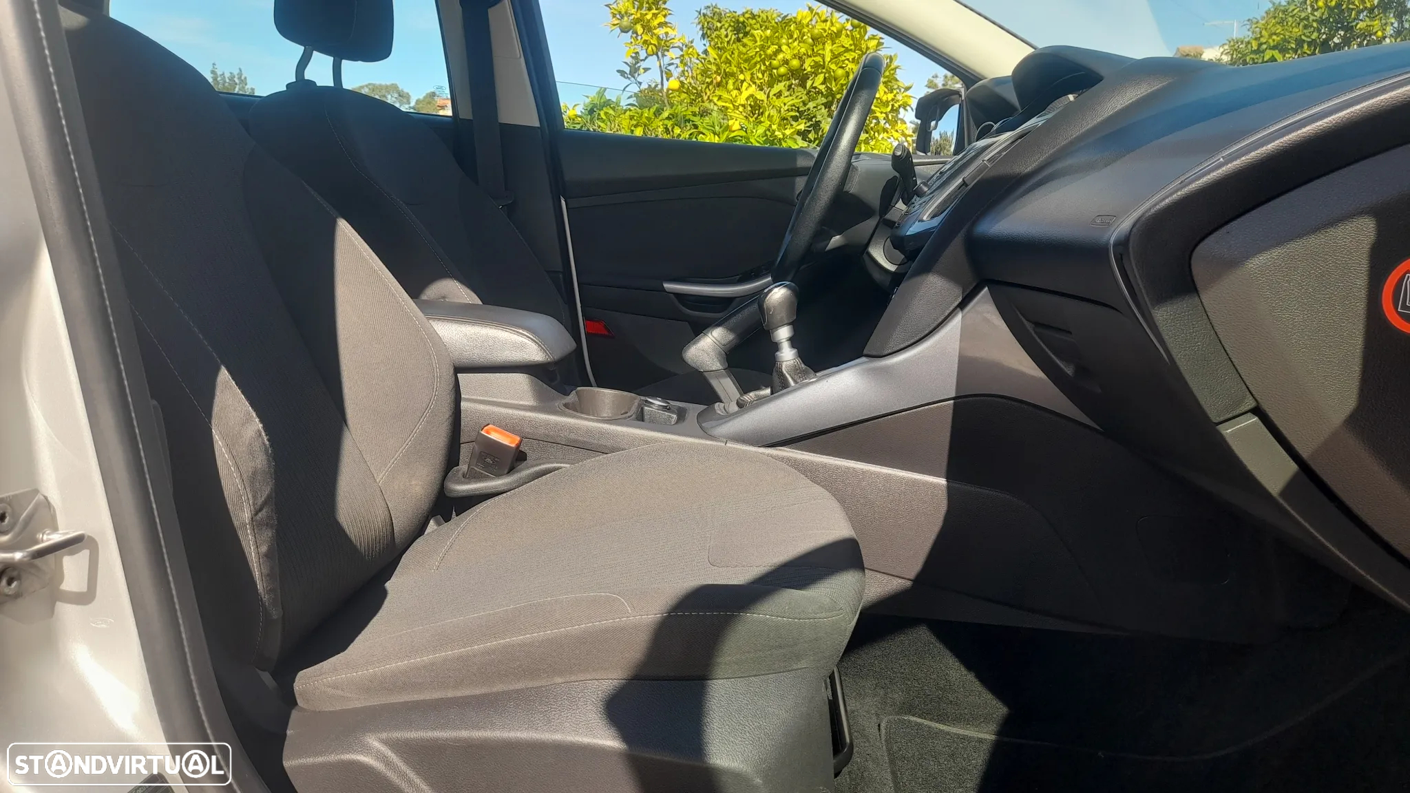 Ford Focus SW 1.6 TDCi Trend - 43