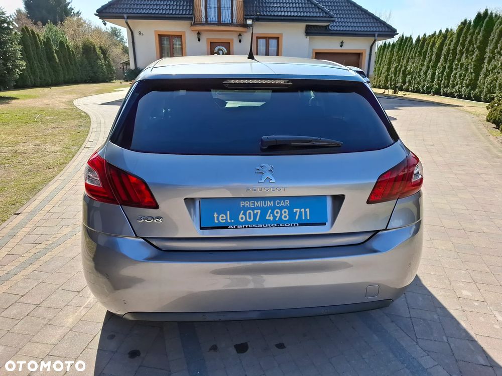Peugeot 308 - 33