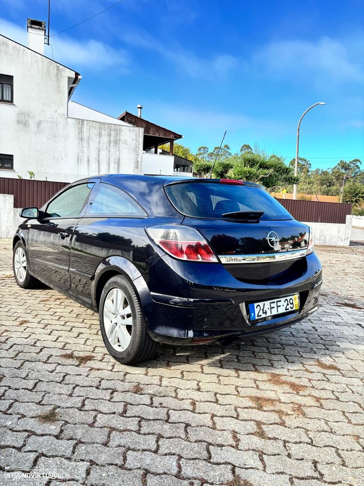 Opel Astra GTC 1.7 CDTi - 10