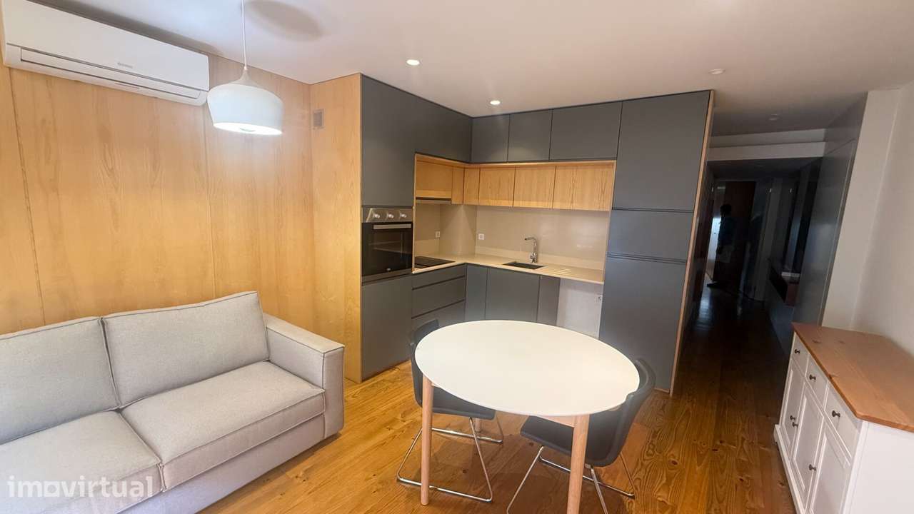 Apartamento T1+1 Renovado para Arrendamento - Grande imagem: 3/19
