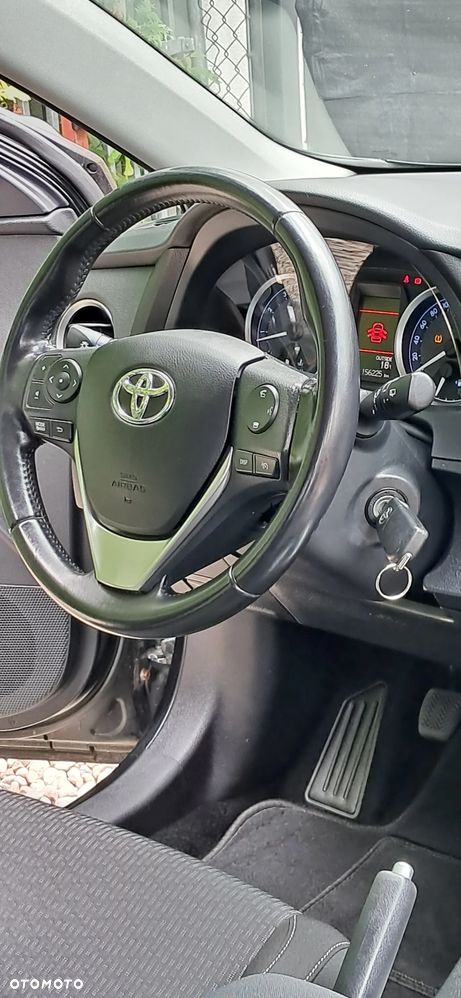 Toyota Auris 1.6 Premium Start - 6