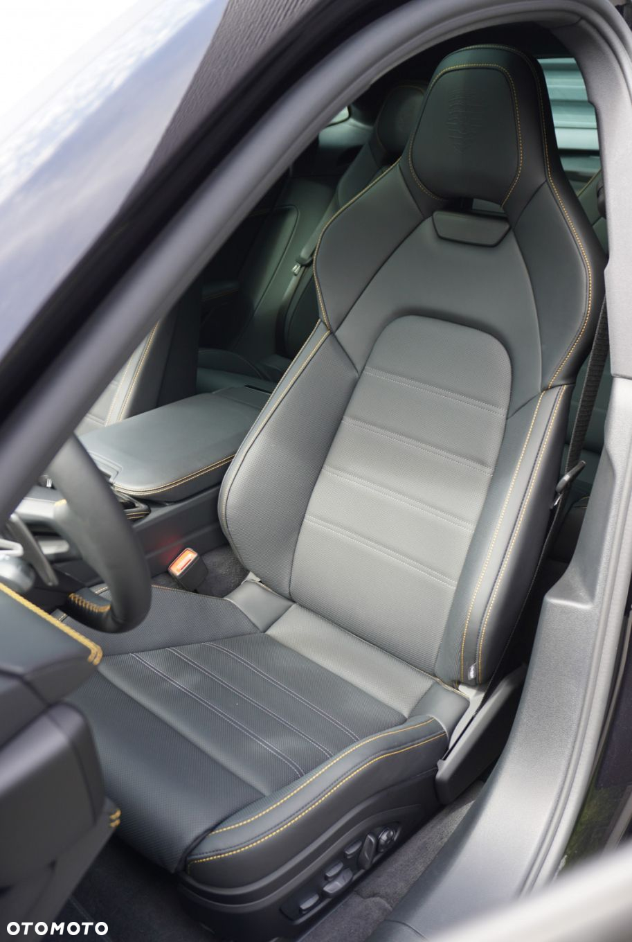 Porsche Panamera - 11